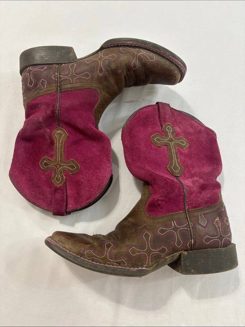 Ariat Girl’s Brown Leather and Magenta Suede Western Cowgirl Boots with Cross